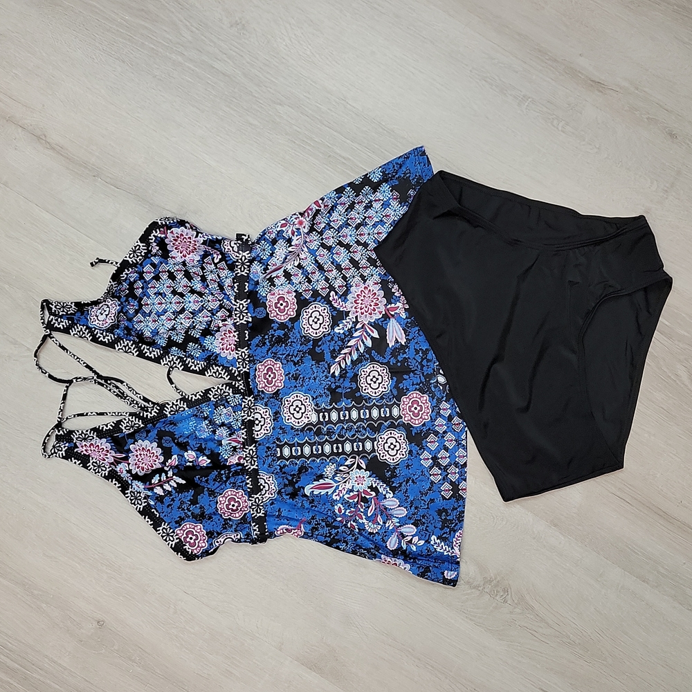 Ladies Mystical loop strap size 8 blue, purple, and black tankini set NWOT
